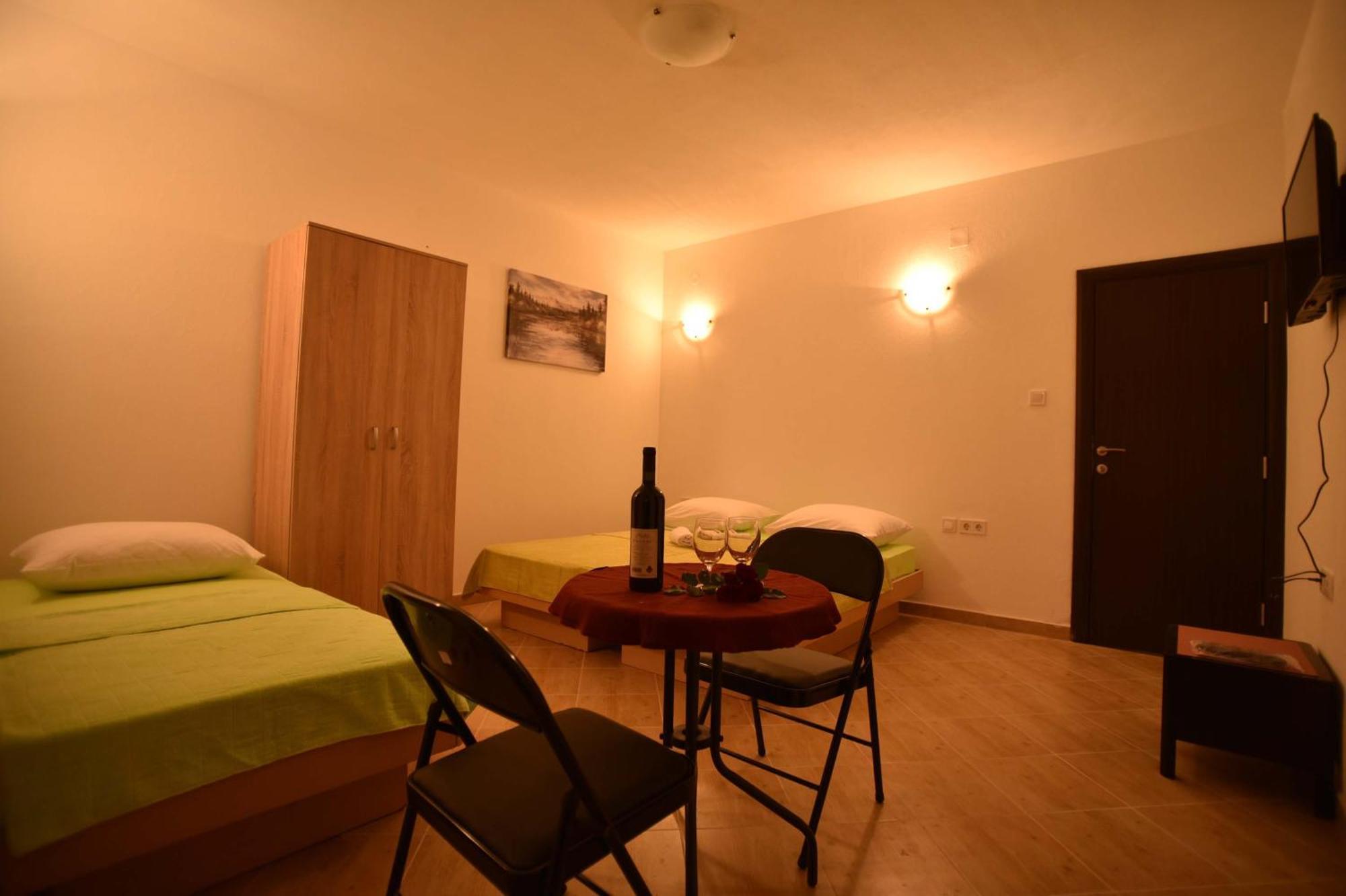 Apartmani Mihovic - Jaz Budva Exteriör bild