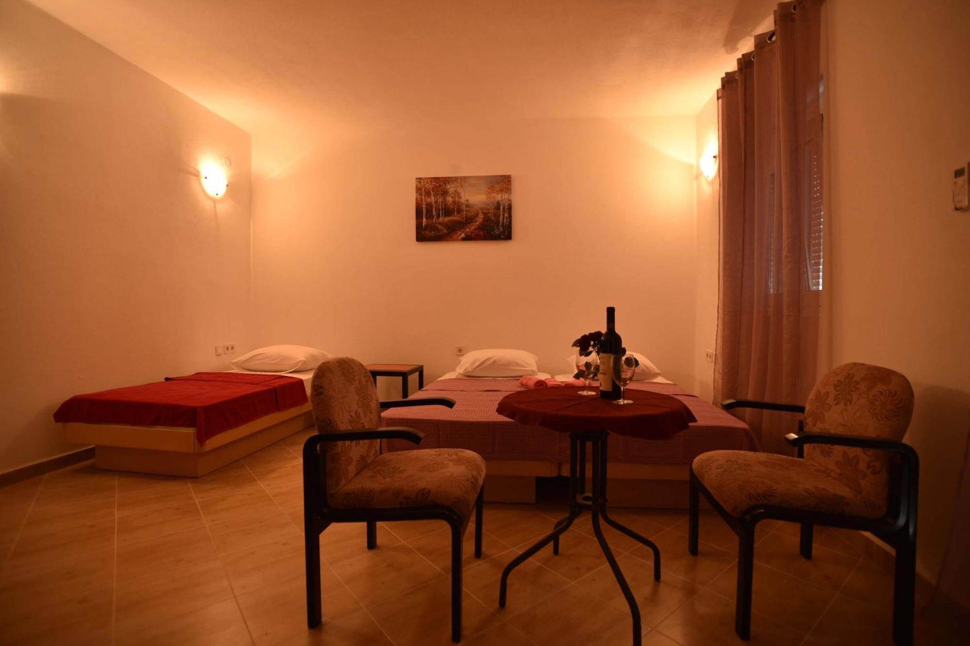 Apartmani Mihovic - Jaz Budva Exteriör bild