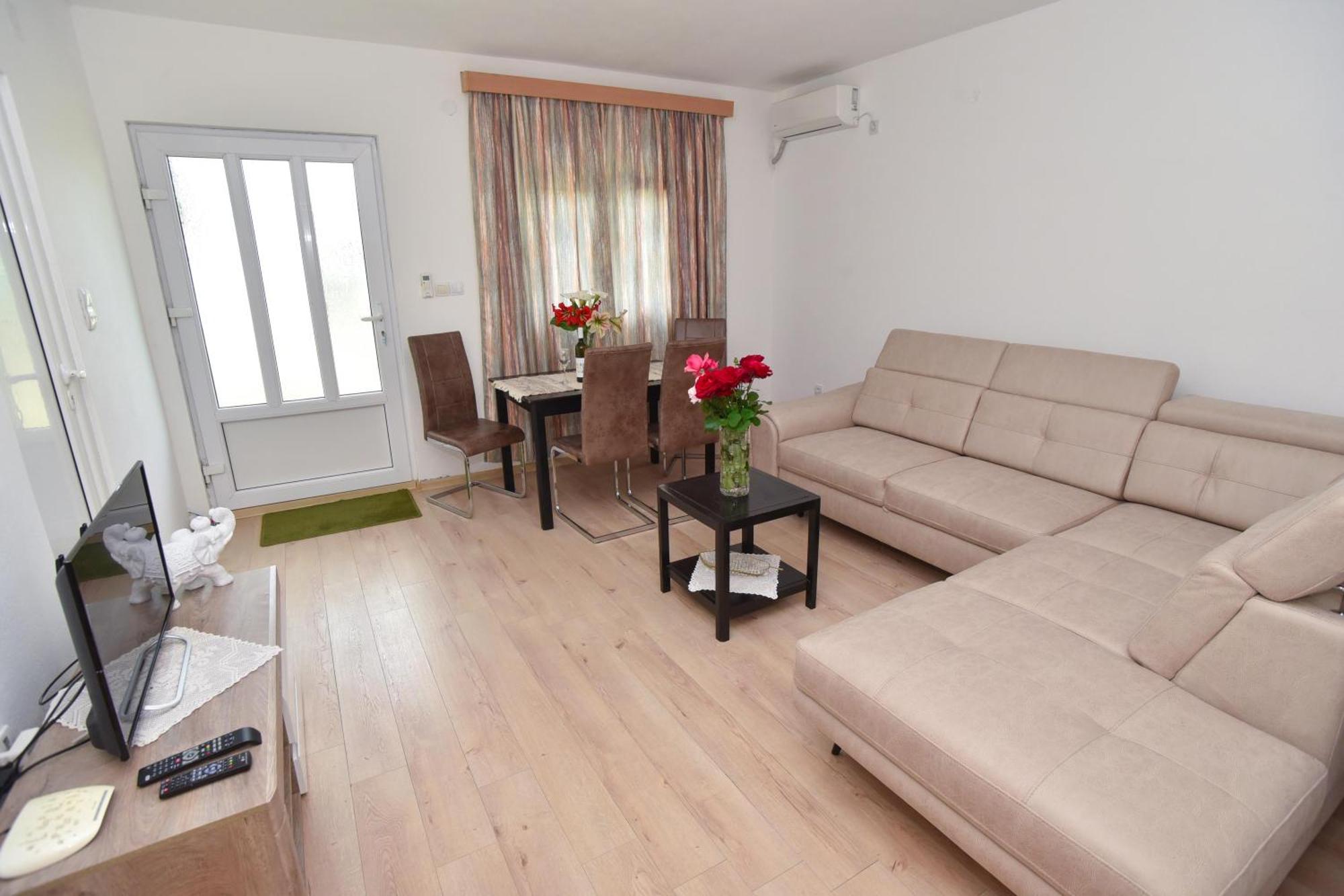 Apartmani Mihovic - Jaz Budva Exteriör bild